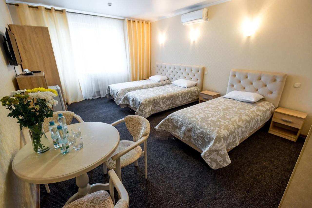 Guest House Shale ヴィーンヌィツャ エクステリア 写真