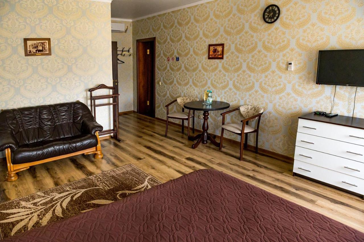 Guest House Shale ヴィーンヌィツャ エクステリア 写真
