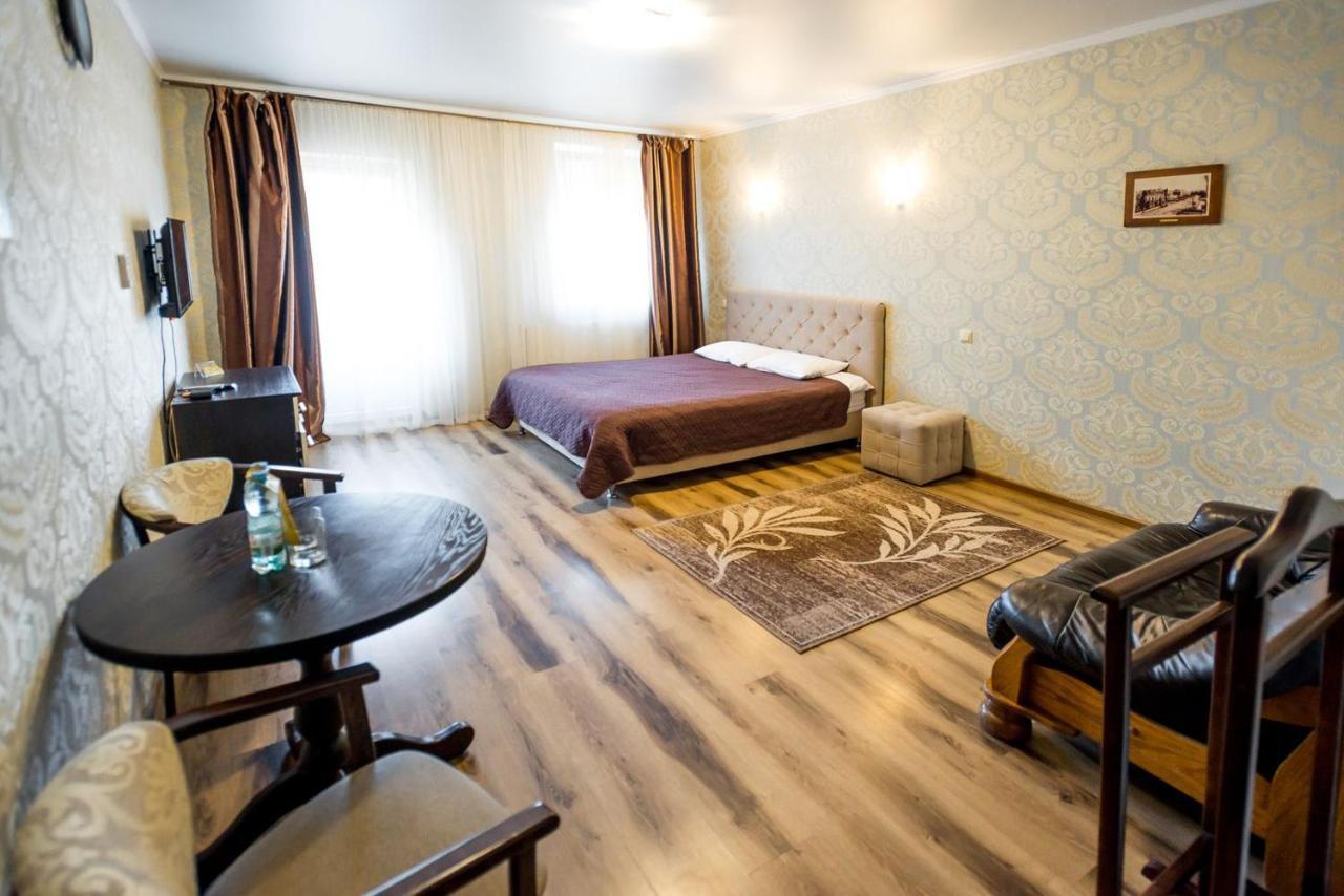 Guest House Shale ヴィーンヌィツャ エクステリア 写真