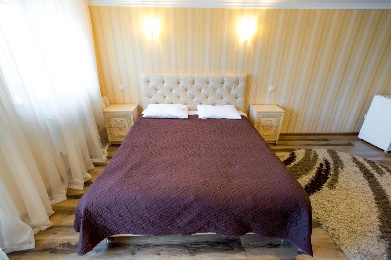 Guest House Shale ヴィーンヌィツャ エクステリア 写真